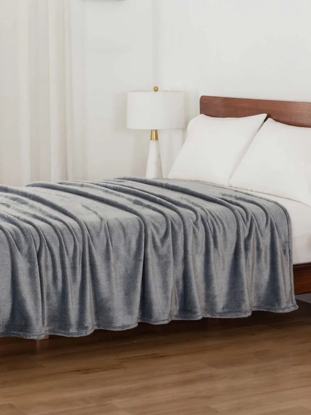 NWT Berkshire Life Eco Soft Blanket - Twin
